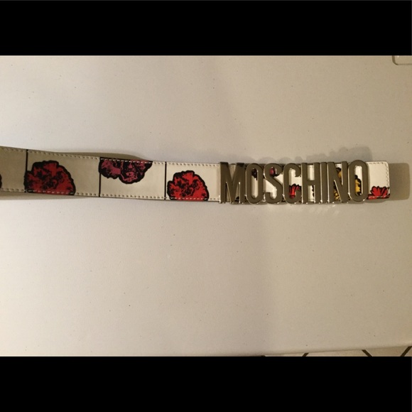 Moschino leather belt made in Italy